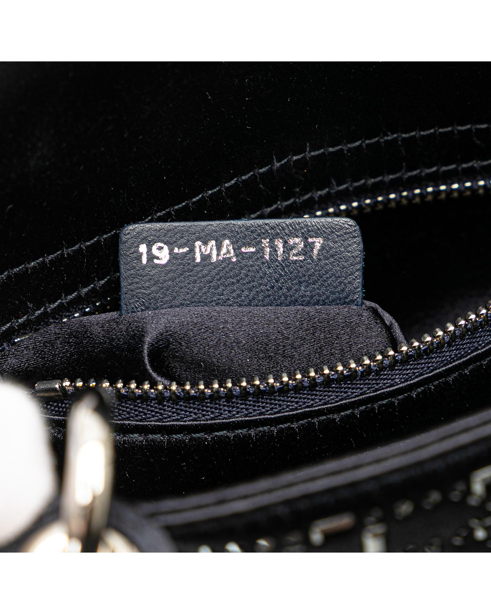294909934.jpg