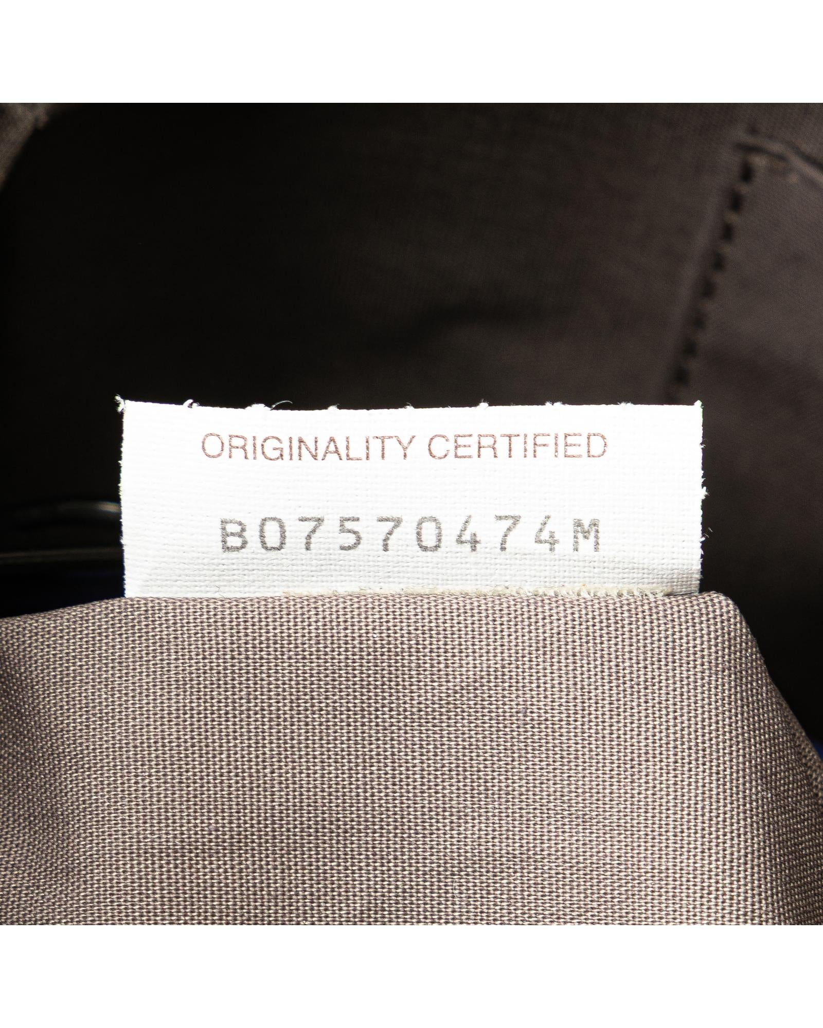 294911365.jpg