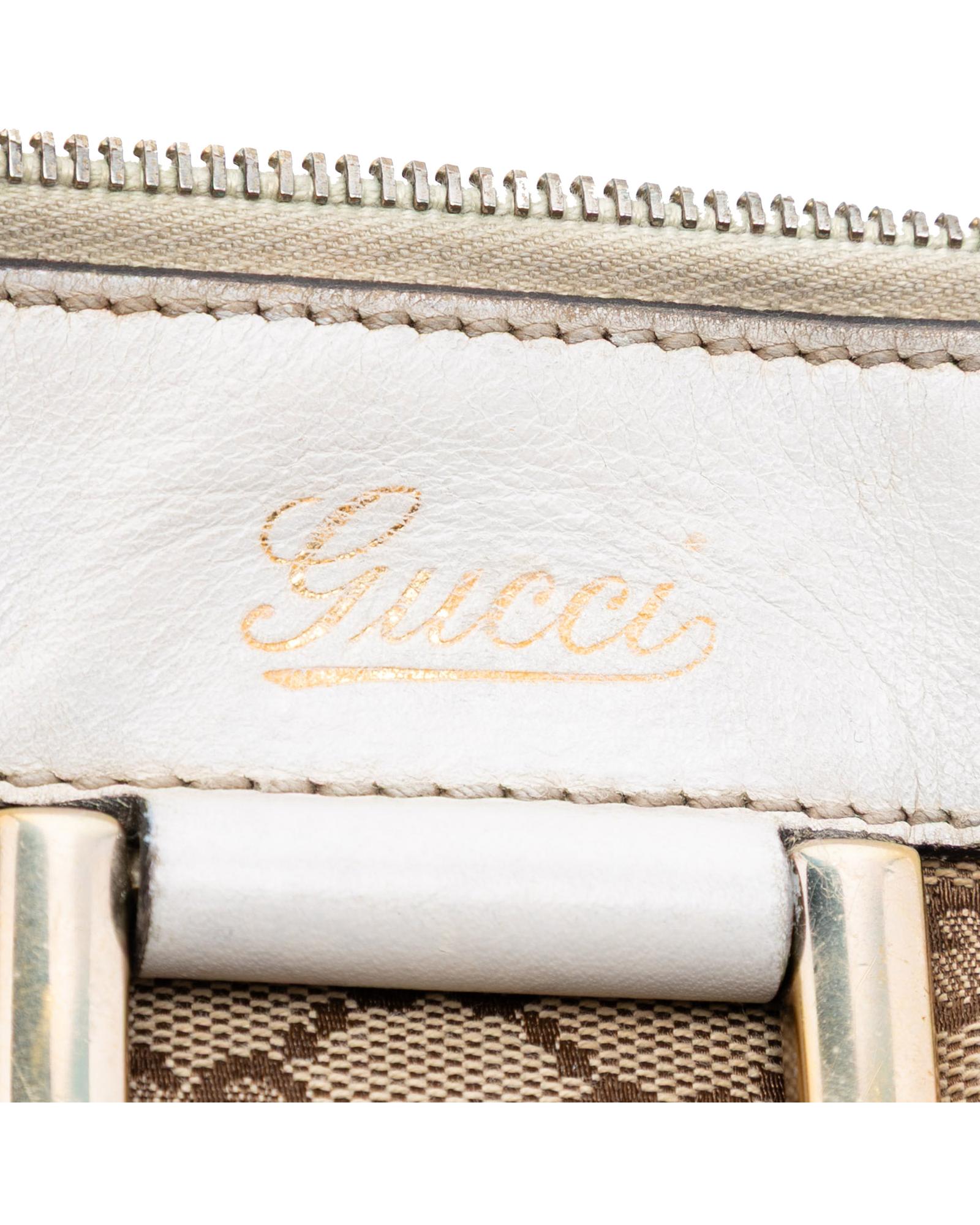 296240792.jpg