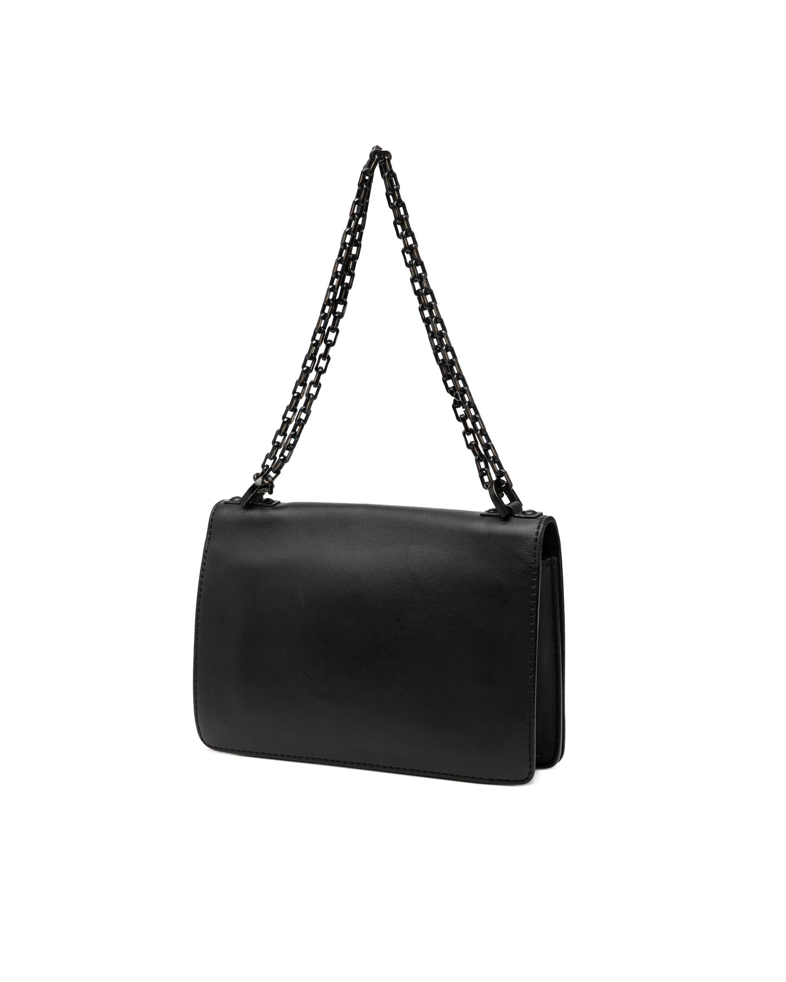 296467396.jpg