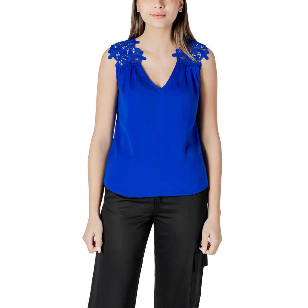349799973.jpg